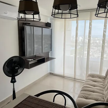 Spacious Flat With Stunning Views Great Location Cartagena