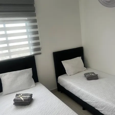 Apartamento Spacious Flat With Stunning Views Great Location *