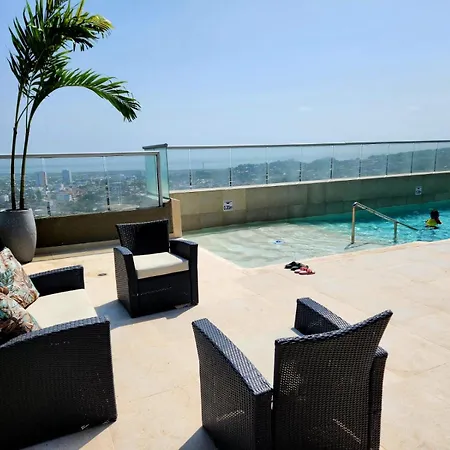 Apartamento Spacious Flat With Stunning Views Great Location *